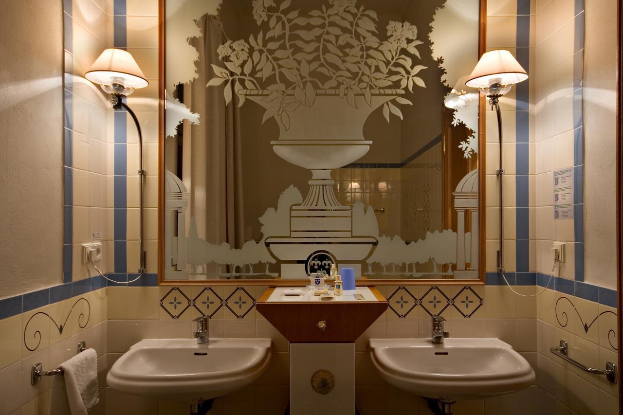 Boutique Hotel Three Lilies Františkovy Lázně Extérieur photo