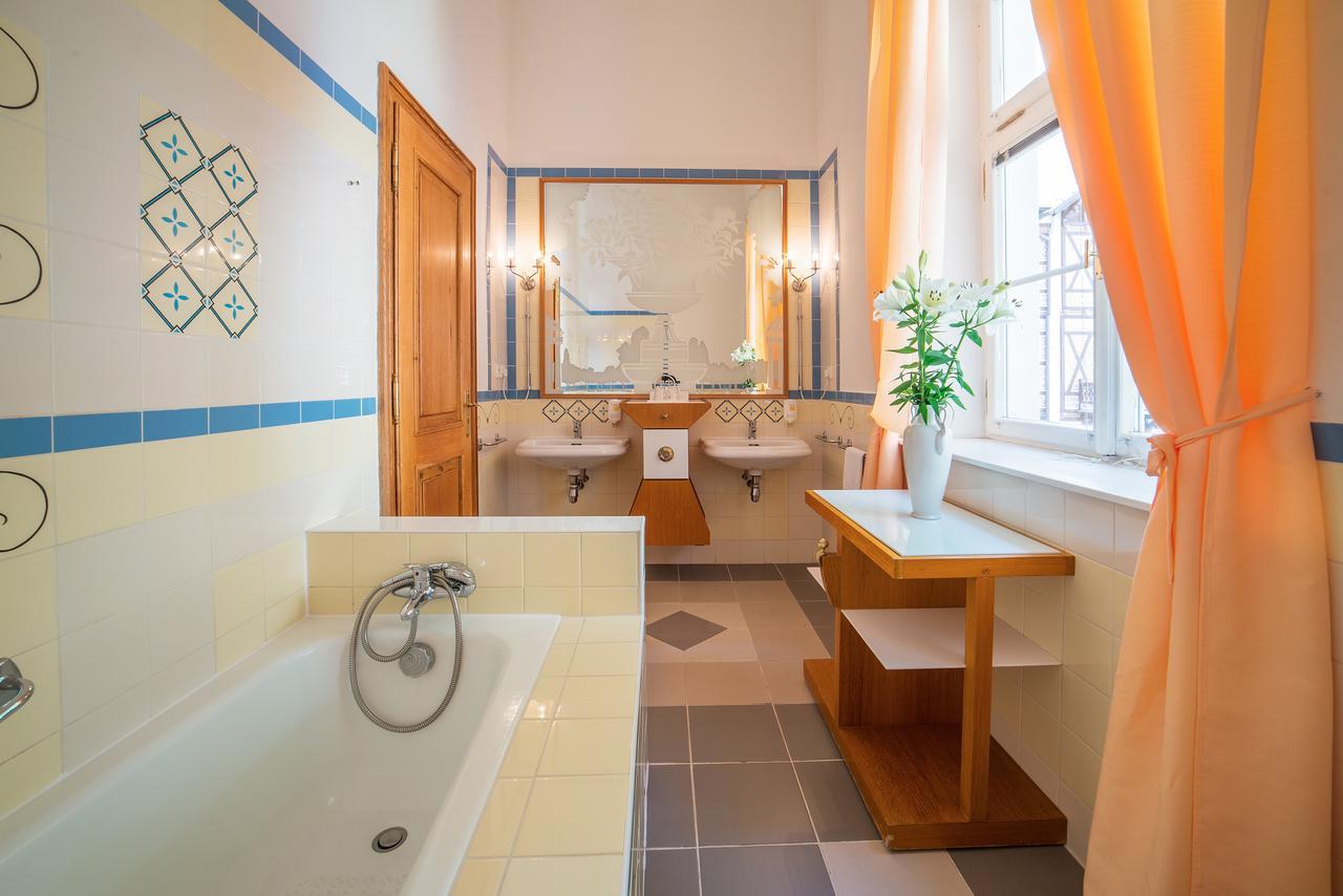 Boutique Hotel Three Lilies Františkovy Lázně Extérieur photo
